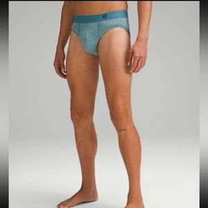 Lululemon Always In Motion Brief- NWT